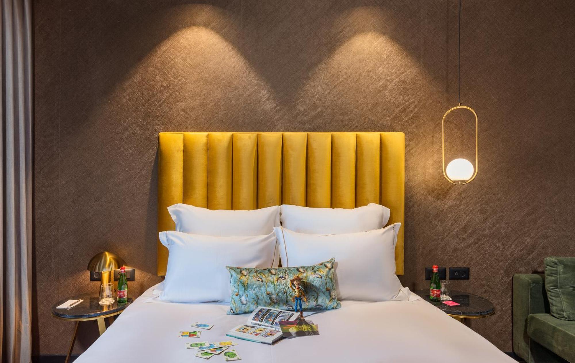 Brown Machne Yehuda Hotel Jerusalem Room photo