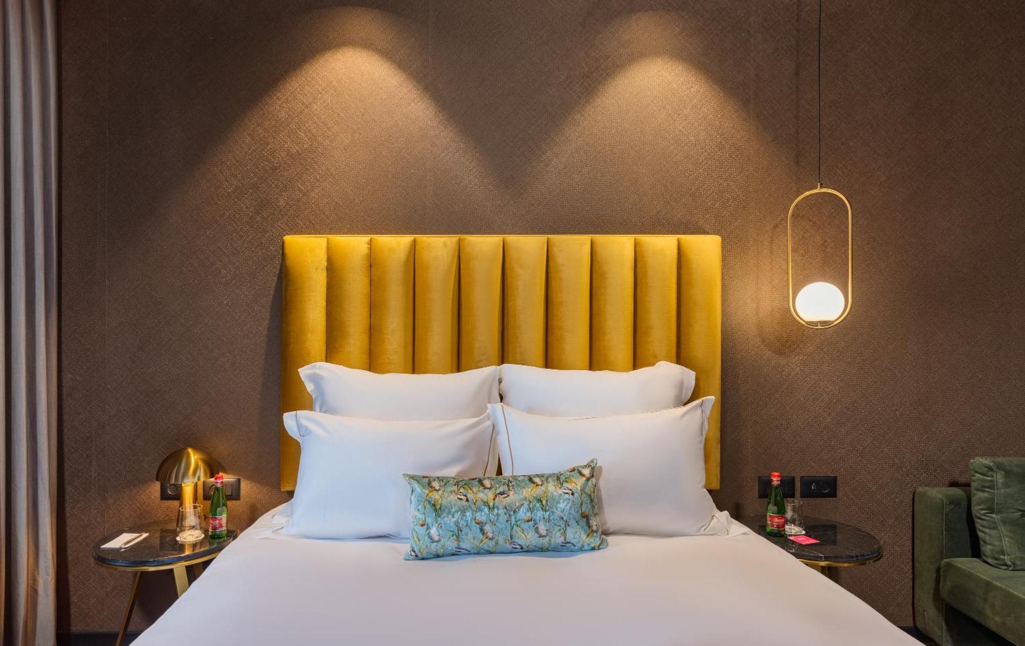 Brown Machne Yehuda Hotel Jerusalem Room photo